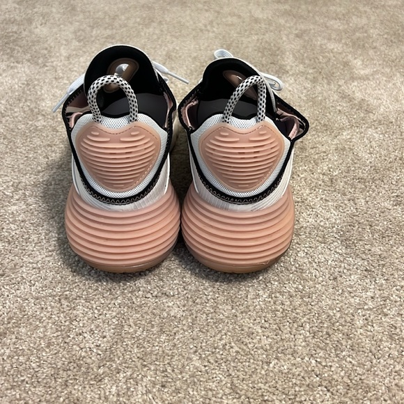 Nike Air Max 2090 - Picture 6 of 7
